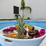 Helios With Pool Access In Erato Complex Paralia Ofriniou Appartement