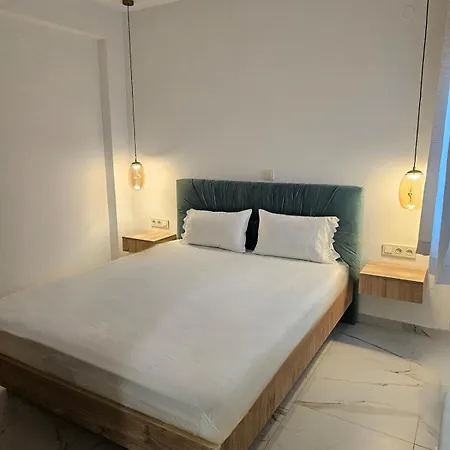 Helios With Pool Access In Erato Complex Paralia Ofriniou Lägenhet