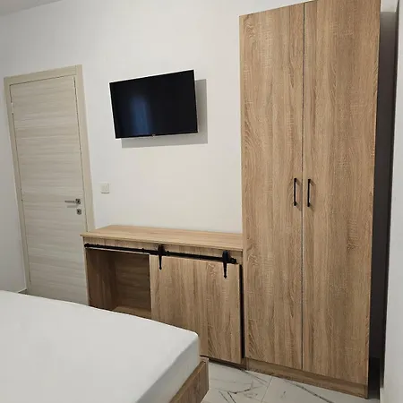 Helios With Pool Access In Erato Complex Paralia Ofriniou Lägenhet