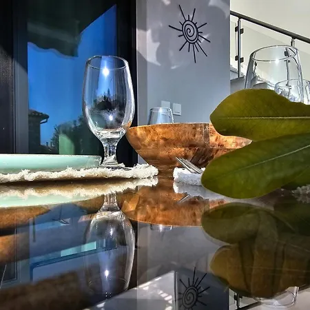 Helios With Pool Access In Erato Complex Paralia Ofriniou Lägenhet