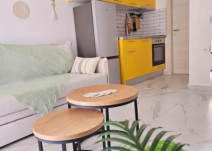 Helios With Pool Access In Erato Complex Paralia Ofriniou Ofrínion