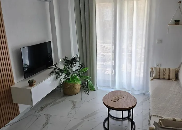 Helios With Pool Access In Erato Complex Paralia Ofriniou Apartamento Ofrínion